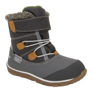 Like NEW in box See Kai Run Gilman winter boot